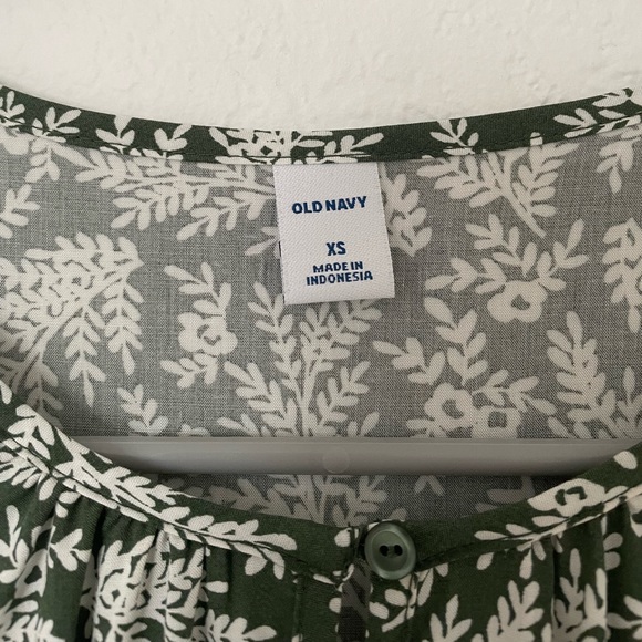 Old Navy Cute + Casual Floral / Leaf Pattern Green / White Dress XS - Picture 2 of 4